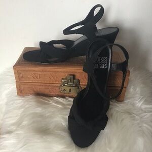 Mootsies Tootsies black fabric upper open toe knotted wedge slingback sandal S 7